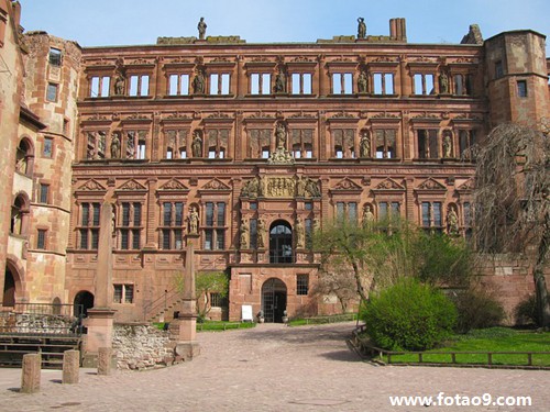 梦见女朋友被别人打,解梦梦见女朋友被别人打 梦见女朋友被别人打,解梦梦见女朋友被别人打