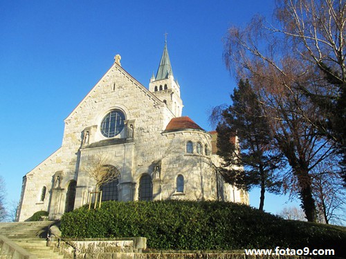 梦见兄弟被人刀伤见血,解梦梦见兄弟被人刀伤见血 梦见兄弟被人刀伤见血,解梦梦见兄弟被人刀伤见血