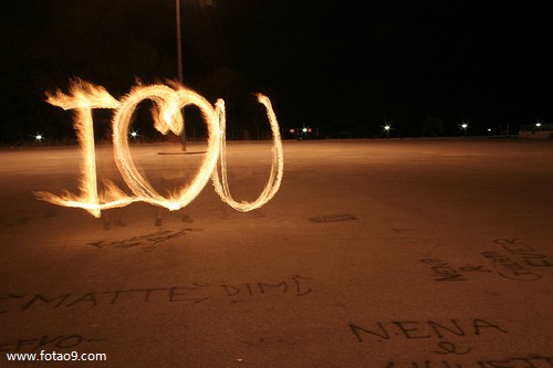 梦见左手有一个洞,解梦梦见左手有一个洞 梦见左手有一个洞,解梦梦见左手有一个洞