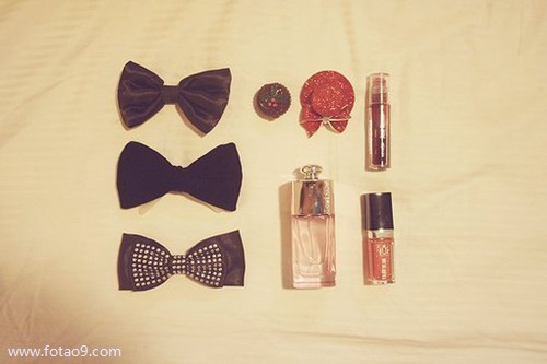 梦见死去的婆婆手戴三只金戒指,解梦梦见死去的婆婆手戴三只金戒指 梦见死去的婆婆手戴三只金戒指,解梦梦见死去的婆婆手戴三只金戒指