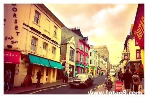 梦见被人追杀同伴跳楼摔死,解梦梦见被人追杀同伴跳楼摔死 梦见被人追杀同伴跳楼摔死,解梦梦见被人追杀同伴跳楼摔死