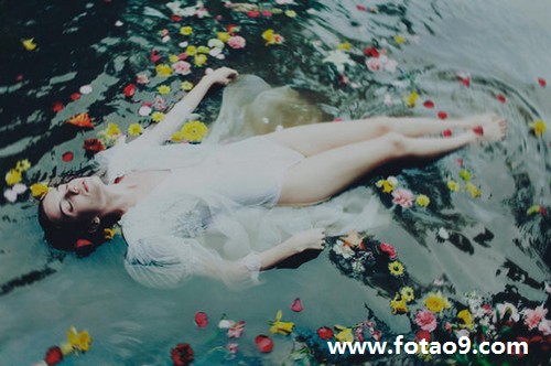 梦见自己被螃蟹咬手,解梦梦见自己被螃蟹咬手 梦见自己被螃蟹咬手,解梦梦见自己被螃蟹咬手