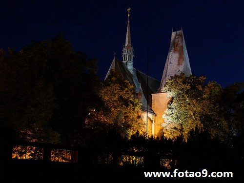 梦见自己掉机井里,解梦梦见自己掉机井里 梦见自己掉机井里,解梦梦见自己掉机井里