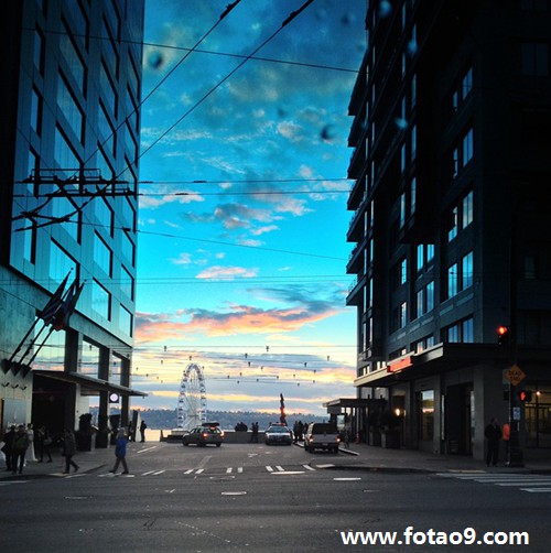 梦见对镜子里发笑,解梦梦见对镜子里发笑 梦见对镜子里发笑,解梦梦见对镜子里发笑