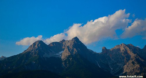 梦见买了个渡船渡人过河,解梦梦见买了个渡船渡人过河 梦见买了个渡船渡人过河,解梦梦见买了个渡船渡人过河