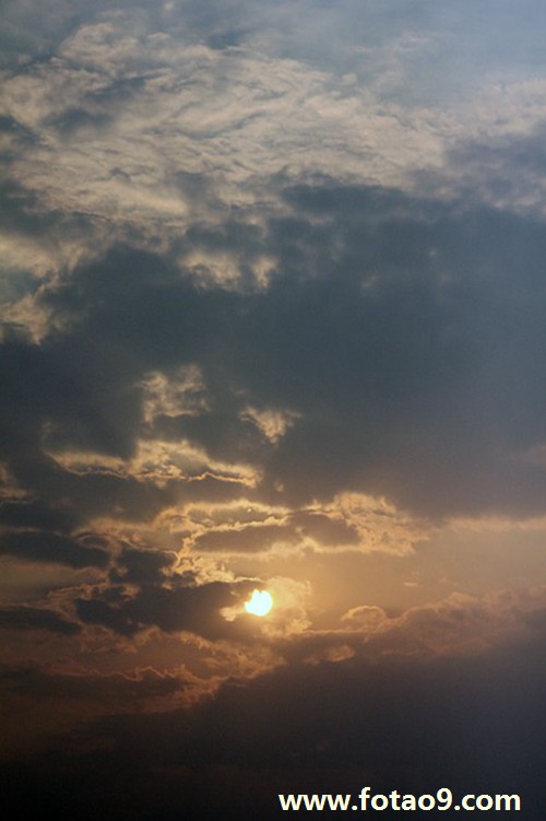 梦见梦越走路越黑,解梦梦见梦越走路越黑 梦见梦越走路越黑,解梦梦见梦越走路越黑