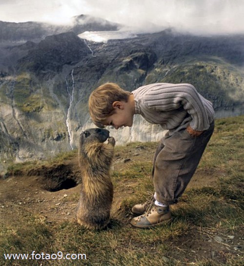 梦境迷雾，解读梦见小男孩嘴里吐出一条蛇的深层含义