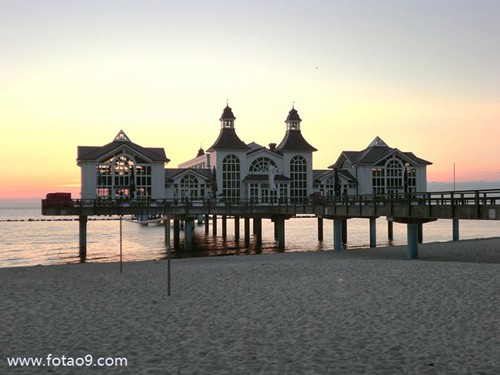 梦见和朋友走在一起朋友被跟踪,解梦梦见和朋友走在一起朋友被跟踪 梦见和朋友走在一起朋友被跟踪,解梦梦见和朋友走在一起朋友被跟踪