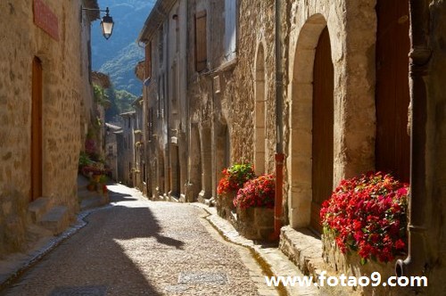 梦见自己右腿受了自己的枪伤,解梦梦见自己右腿受了自己的枪伤 梦见自己右腿受了自己的枪伤,解梦梦见自己右腿受了自己的枪伤