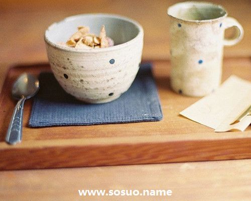 1976年11月8日生日图释 1976年11月8日生日图释